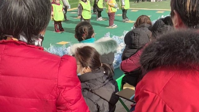 库存幼儿园元旦快乐