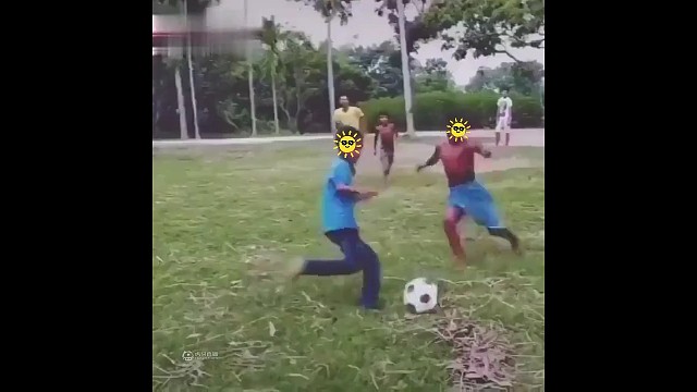 喜欢踢球，拦不住