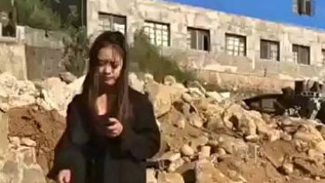 要想人前显贵，必定人后苦练摇花手