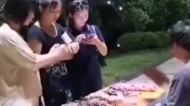 这个男人太牛了