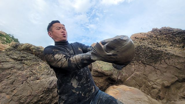 三年前爆抓几十斤鱼获的深水坑，今天再次大丰收，这一波鱼获血赚