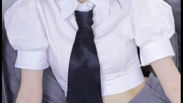 哪里像小孩子唱歌了，为啥伴奏没了，啊啊啊