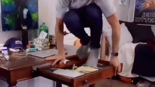 总有人借着魔术的幌子表演魔法