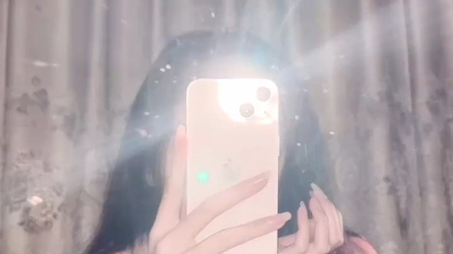 白茶清欢无别事，我在等风也等你