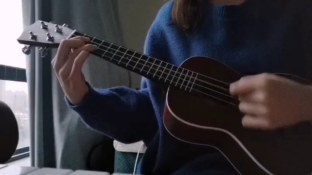 浅拉一下小手吧