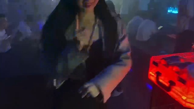 派派真的嘎嘎甜