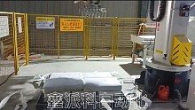 立柱式码垛机，节省空间，提高效率，解放劳动力。#立柱机器人#码垛机器人