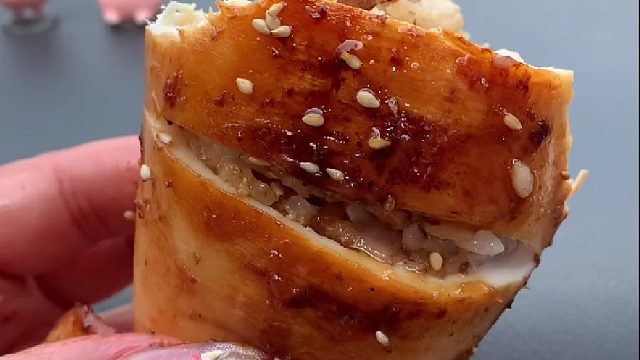 今天的主角是鱿鱼包饭