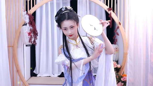 【青然】风情千万般 值得觊觎一眼