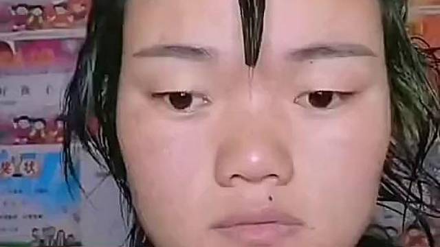 化妆之前你们爱答不理，化了妆以后谁又能配得上呢？