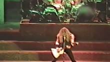 James Hetfield早期令人驚艷的吉他下?lián)墁F(xiàn)場 來自 1986