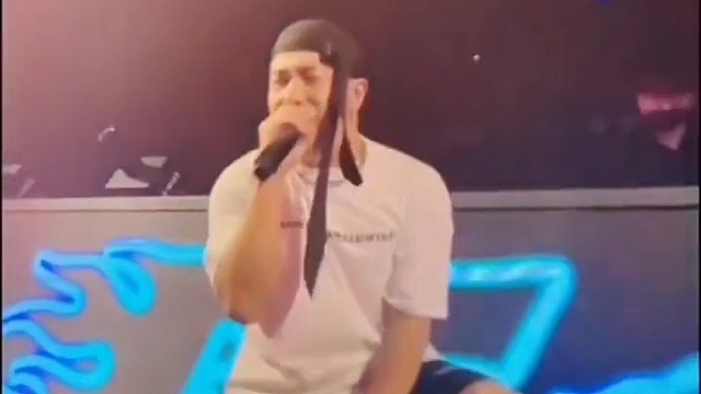 搞笑视频求关注