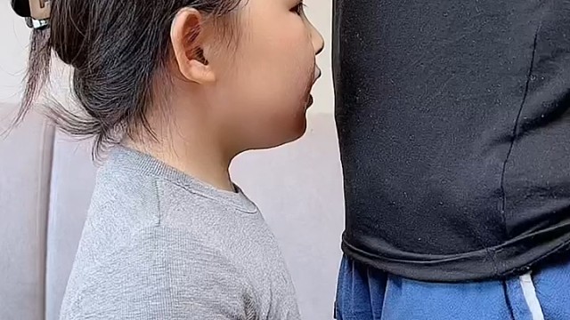 你俩都少吃点吧