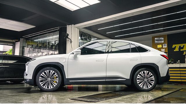 蔚来EC6改装升级TEI S60高性能刹车套件，性能、安全、颜值并存