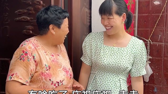 六月初一家家买肉庆祝，婆媳俩冒雨抢了20斤，儿媳做把子肉展露厨艺