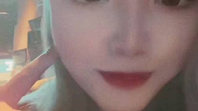 不要偷偷背着我减肥好吗？这样就剩我一个人胖了