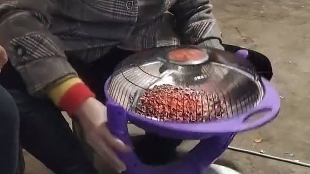 见过这样炒瓜子的吗？