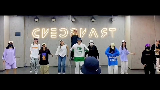 一分钟了解我真正的职业
现实生活中她们确实叫我队长