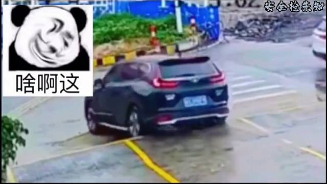 哪位天才大聪明设计的“3D立体停车场”？