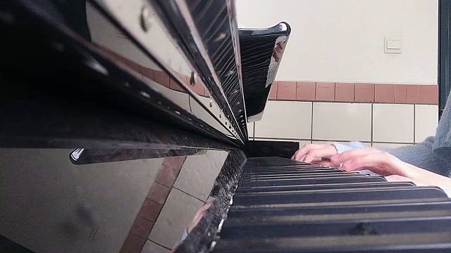 猜猜弹的什么曲子