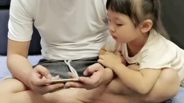 这个小还忒有意思