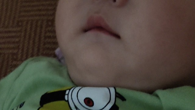 爸爸唉！妈妈跑到梦中都在揍我！