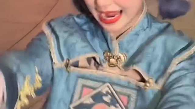 咋...咋...咋..好像中了呆滞术...