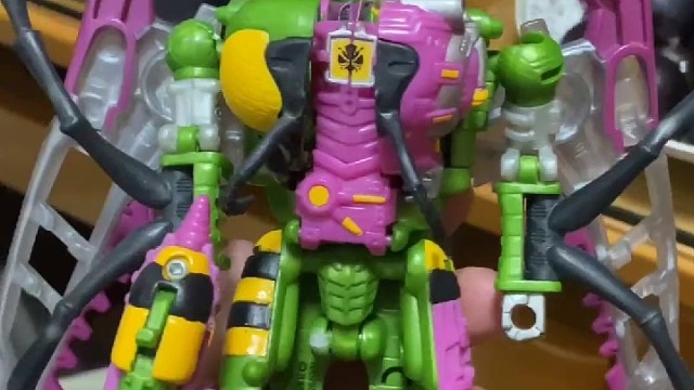 变形金刚超能勇士猛兽侠黄蜂勇士限定版冲锋