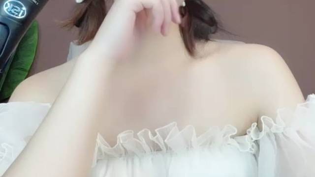这路走来真的来之不易，更来之不易的是包容了我各种状况，依然一直在的人。