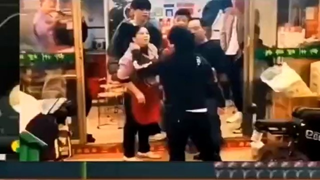 经过一番讨价还价，最终靓仔一块四成交