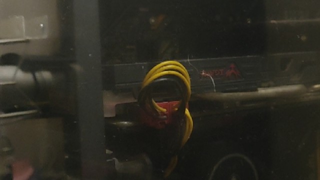 播着播着电脑突然关了就打不开了！明天不一定修得好哟！我终于放假了！！修好就播！要想我哟！