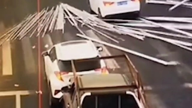 监控下的事故瞬间