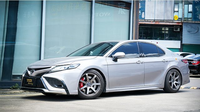 八代半凯美瑞改装TEI街道版刹车套件，P40NS+分体锻造四活塞卡钳