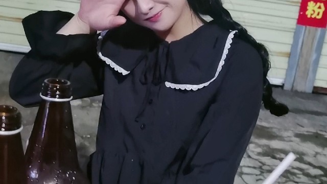 从业养生保健师多年，擅长推拿方法为客户解决颈肩腰腿等身体不适，专业整体手法