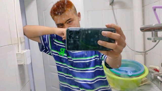 你永远也留不住一个要走的人，也叫不醒一个装睡的人。自作多情的下场就是自取其辱。