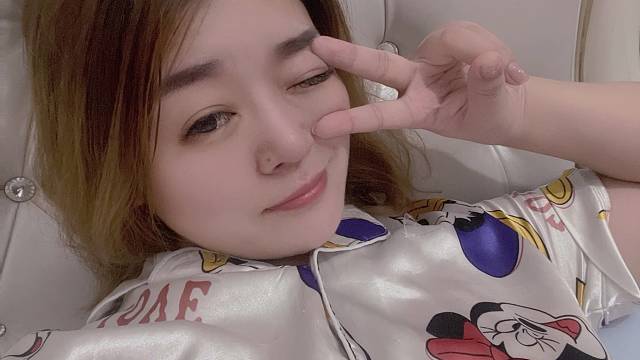 蚊子兄弟每天都来给我送红“饱”