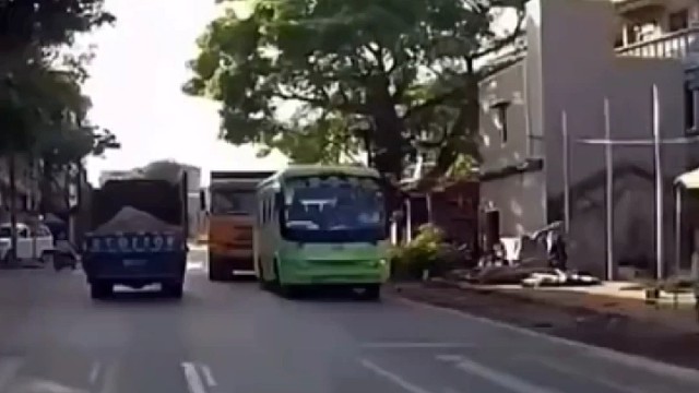 监控下的事故瞬间