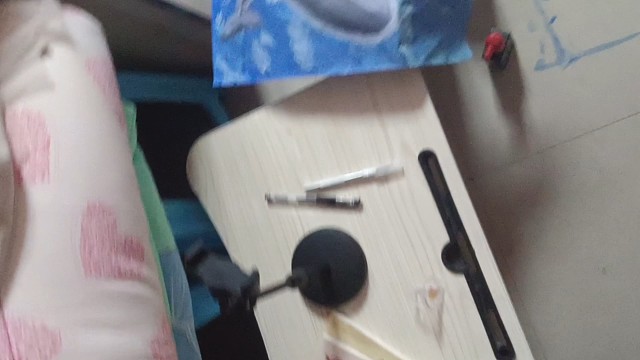 忙碌了一天终于对化妆刷下手了