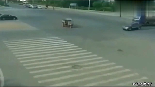 我立刻就得撞回来