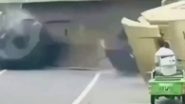 出行注意安全，文明出行，遵守交通，珍爱生命！