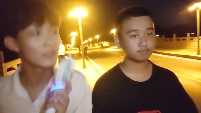 哥弟上阵，直播不累