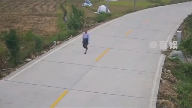 无法复制的拖鞋大爷