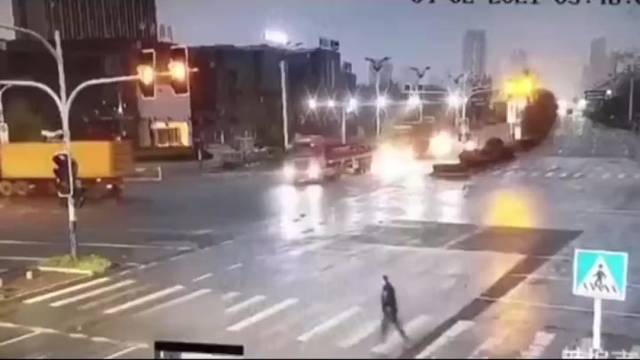 盘点那些奇葩车祸爆笑现场