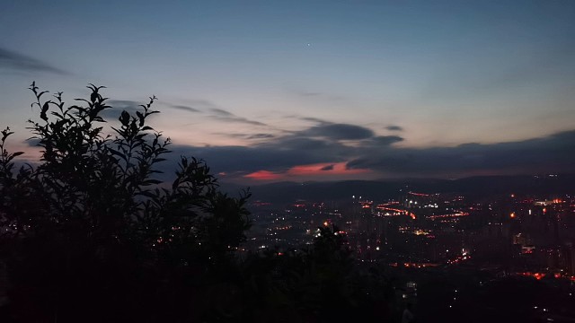 英文歌欢迎大家点评