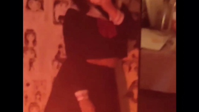 二十四球的月亮又照着谁的心事