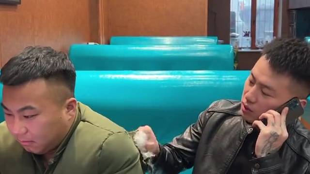 幸亏电话挂的早