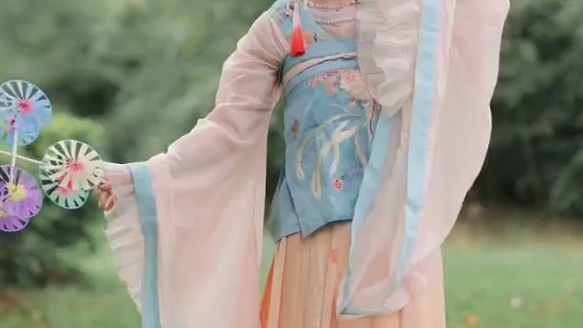 生活百般滋味，要笑着面对。