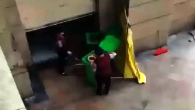 是道德的沦丧，还是人性的扭曲？