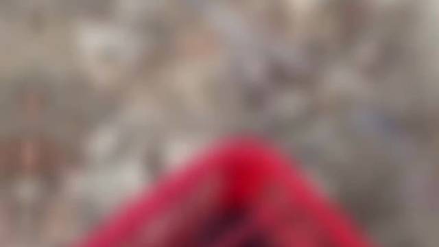 总要出去转转吧……