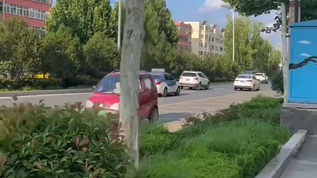 仔细看你会发现不一样的